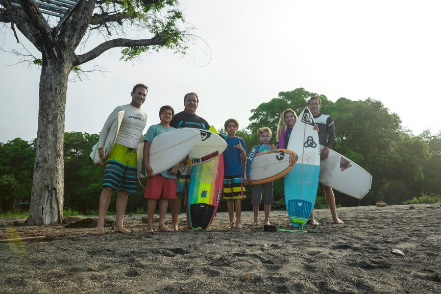 Clases de surf para Surftrip Escuela de Tablas Olas Perú